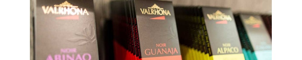Produits griffés et chocolat en tablette ou pour pâtisser Valrhona - Vente en ligne -Patisserie Vandewalle Dunkerque